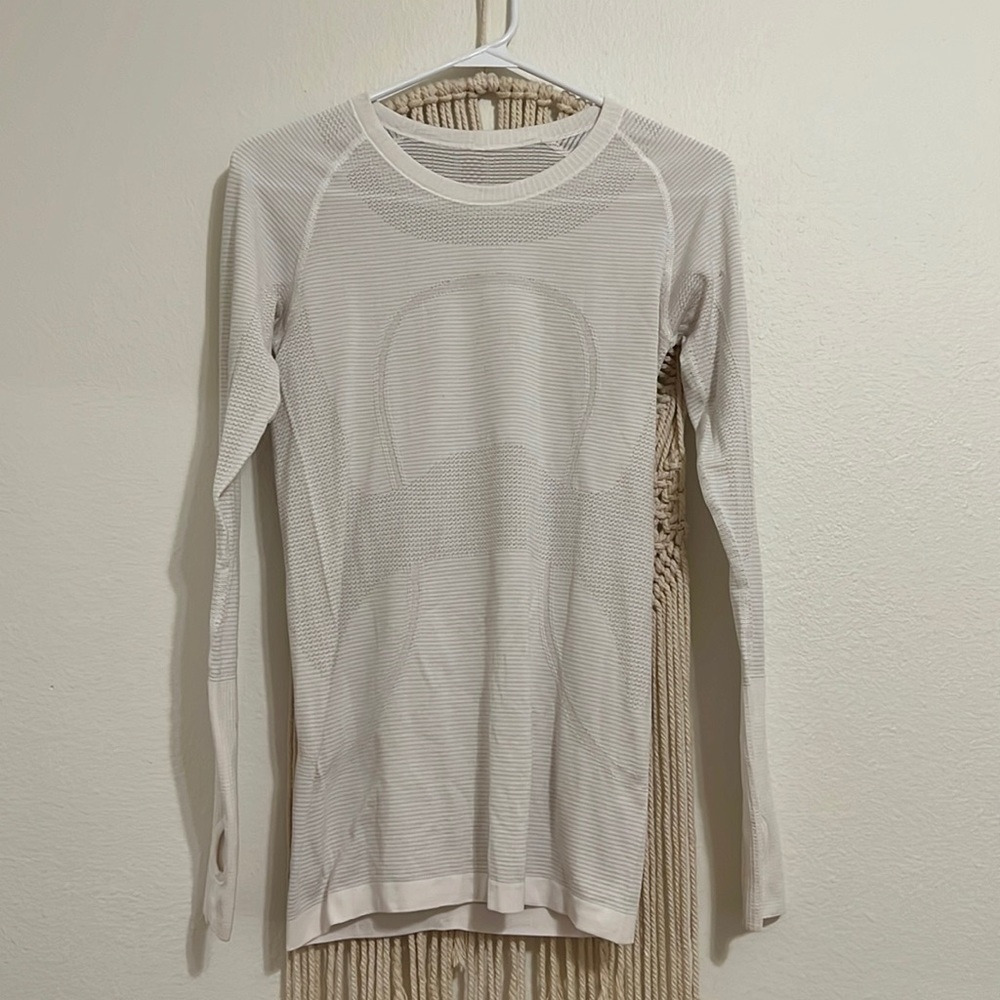 White Long sleeve Lululemon Shirt